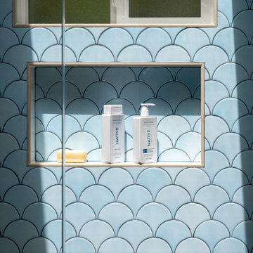 Pacific Ocean bathroom