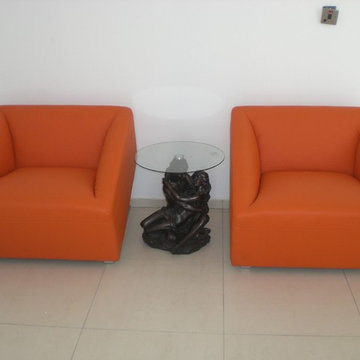 TO's HOUSE