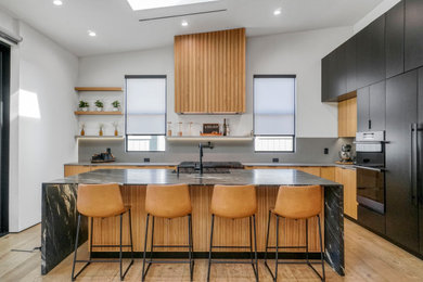 Full Home in Woodland hills
