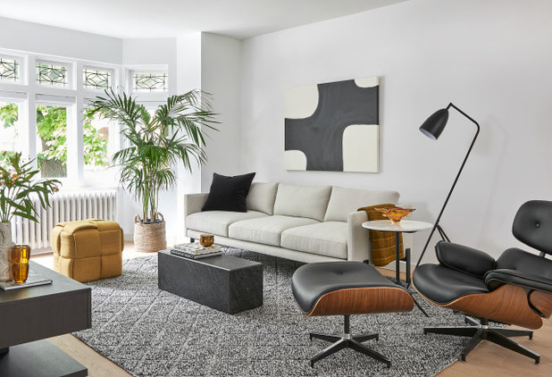 Contemporary Living Room by Homekin