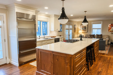 Kitchen - traditional kitchen idea in Baltimore