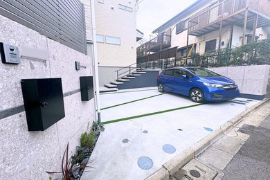横浜市　二世帯住宅　高低差のある敷地のオープン外構　T 様邸