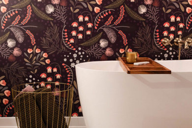 Example of a bathroom design in Louisville