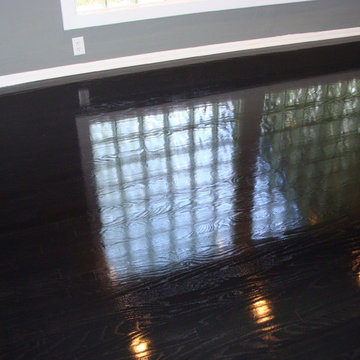 Ebony High-gloss wood floors