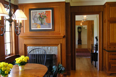 Example of a classic dining room design in Boston