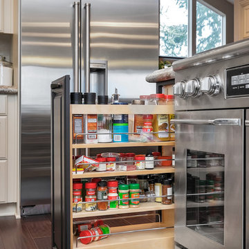 Classic Kitchen with Modern Accents