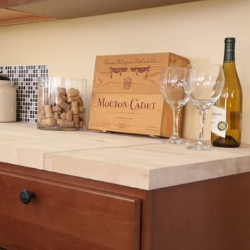 Findley & Myers Montauk Cherry Kitchen Cabinets