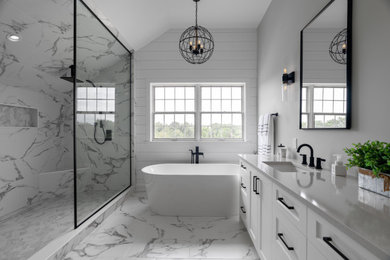 Inspiration for a farmhouse bathroom remodel in Toronto