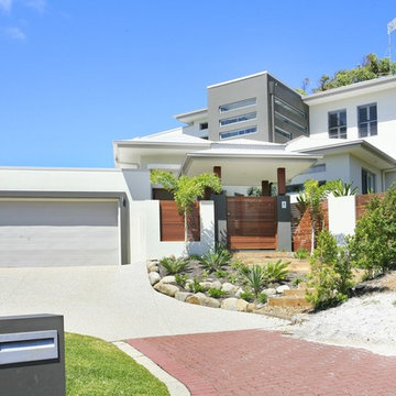Beachside Home - Sunrise Beach