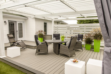 Patio photo in Montreal