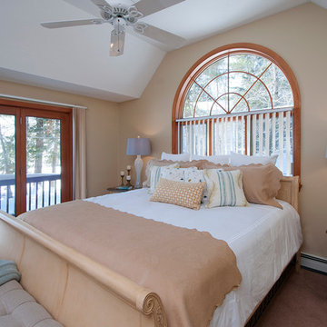 ACTIVE: Lake House on Lake Winnipesaukee