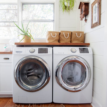 Wash, Rinse and Play in This Multipurpose Laundry Room