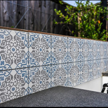 OUTDOOR KITCHEN BACKSPLASH