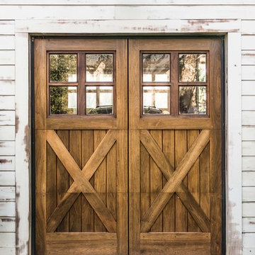 Town & Country Elegant Farmhouse Custom Home Build