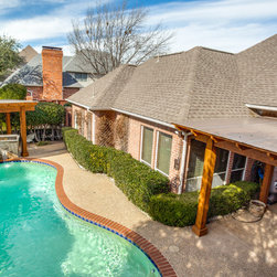 Backyard with two Polygal Covered Pergolas - Pergolas