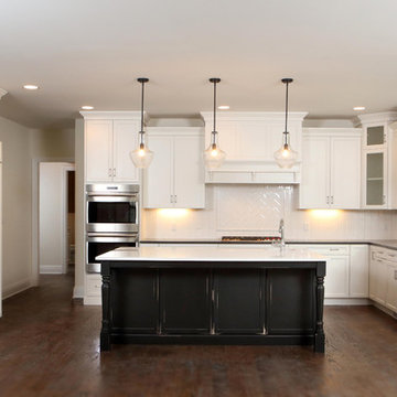 Traditional Kitchen in Ridgewood, New Jersey