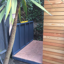 A dog kennel extension - Garden Furniture