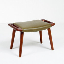 Wegner: Papa Bear Ottoman Reproduction - Footstools And Ottomans