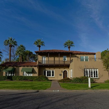 $1,025,000 2032 N ALVARADO Road Phoenix, AZ 85004