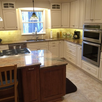 Two Toned Kitchen