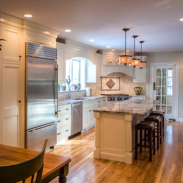 Custom Shaker Style Kitchen