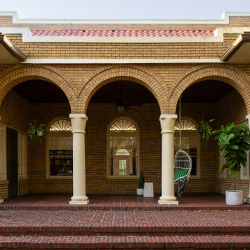 Dundee House