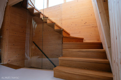Contemporary floating staircase.