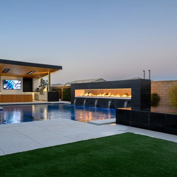 Cobblestone Court