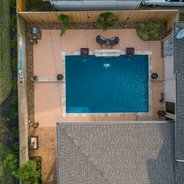 Family Fun Pool w/ Hot Tub