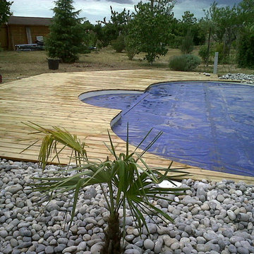Piscine avec terrasse bois Douglas