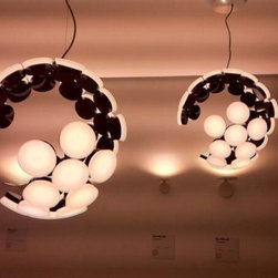 Scopas Pendant Lamp b Artemide - Pendant Lighting