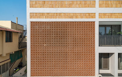 Ahmedabad Houzz: A Jali Brick Veil Envelops to Light & Ventilate