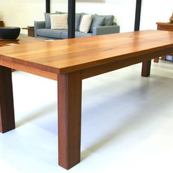 Forbes dining table - Products