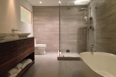 Bathroom - contemporary bathroom idea in Charleston