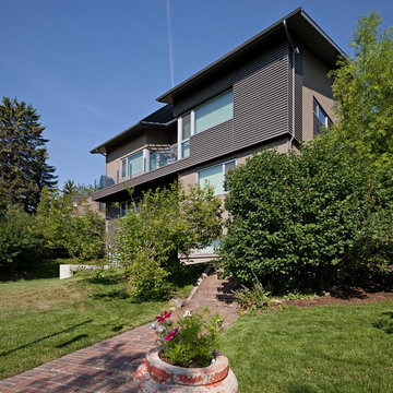 Cliff Bungalow House