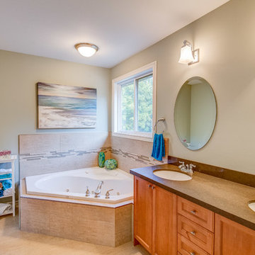 Modern Bath with Soaking Tub