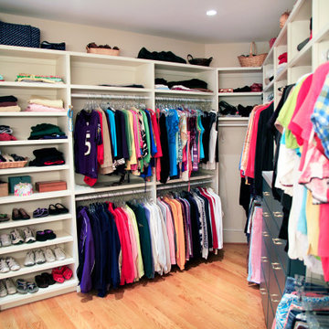 Custom Walk In Closet