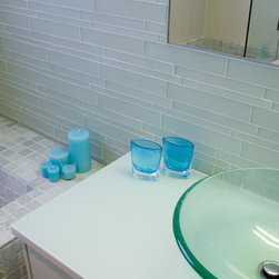 Island Stone Breeze Linear Glass Bathroom with Classic Mosiacs Tile - Tile