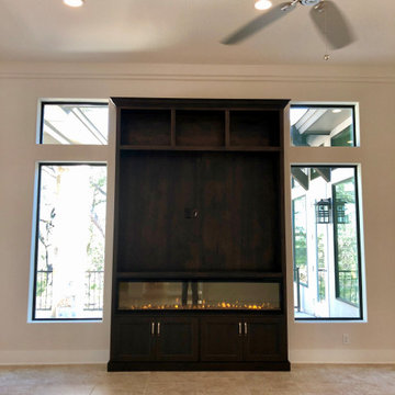 Transitional: 4,288 ft²/4 BR/3.5 BA/1 ST home