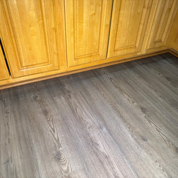 LVP Flooring, Baseboard