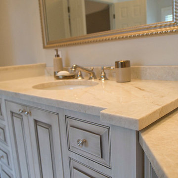 Sterling Traditional Master Bath with Wow-Factor