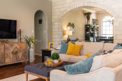 Example of a transitional living room design in Dallas