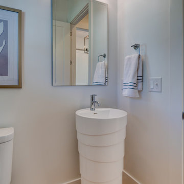 Modern Farmhouse - Maple Ridge