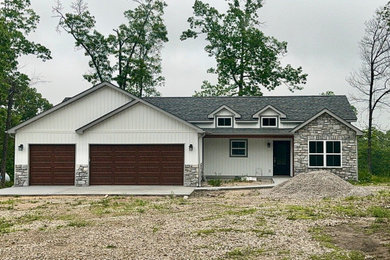 Exterior home idea in St Louis