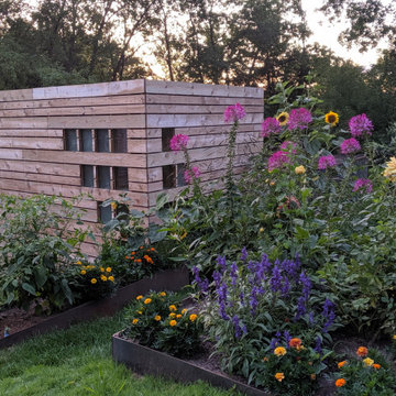 Garden & Chicken Coop