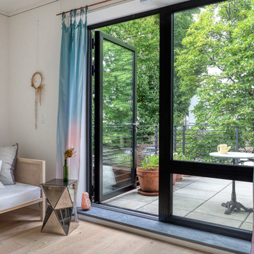 Prospect Lefferts Brick Townhouse - bedroom