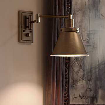 Luxury Traditional Wall Light, Olde Brass, UHP3312