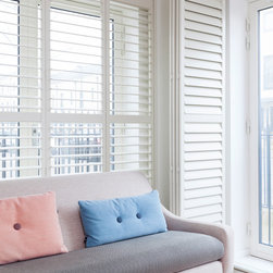Shutter Set Fiji Living Room Windows - Interior Shutters