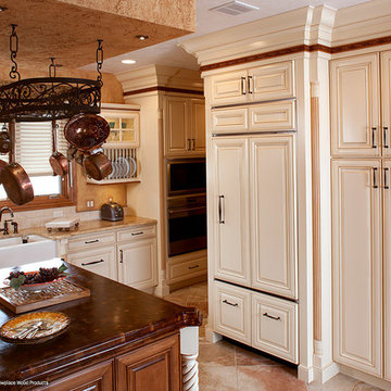 Door style: Cambridge | Species: Maple | Finish: Linen with Carmel glaze