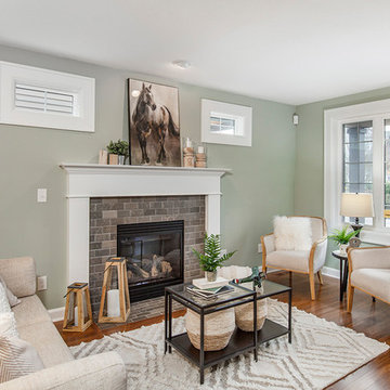 Home Staging | Mint Green Dream House